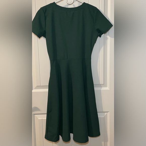 SALE! Hunter Green Dress from Amazon - Picture 2 of 5